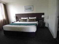 Main_Bedroom_Clifton_Suites_on_Northbourne_Canberra